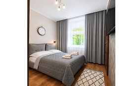 Jm 2 Apartment 3 Min Walk From Main Station & Old Town - Free Parking
